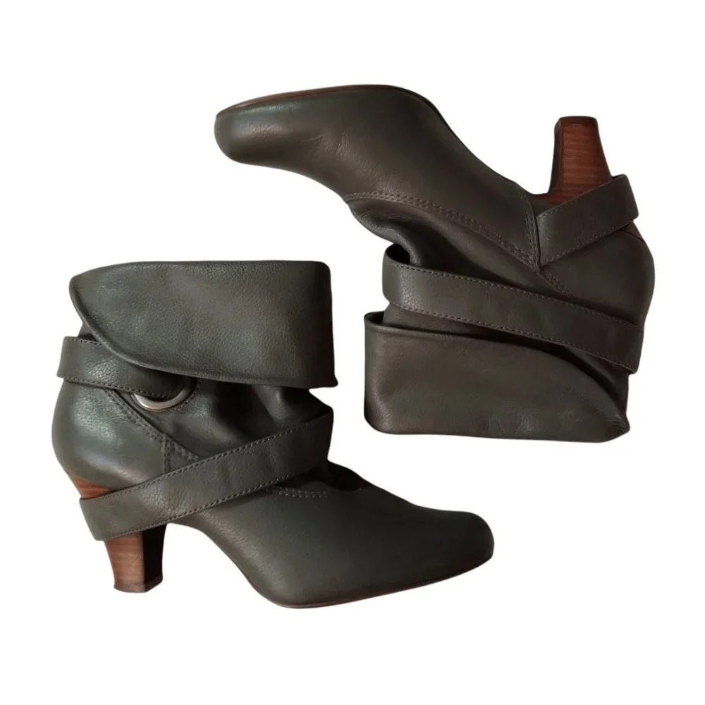 Report genuine leather grey ankle boots heeled with strap size 7.5